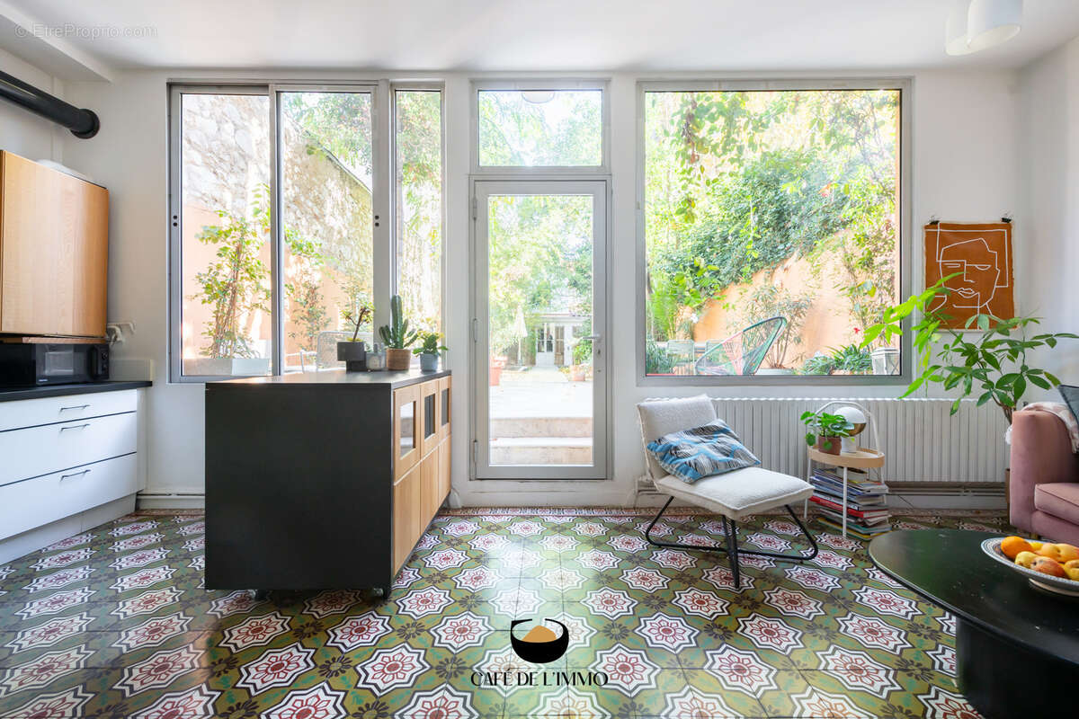 Appartement à MARSEILLE-6E