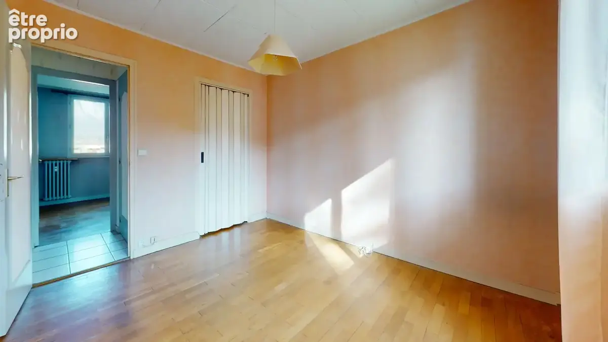 Bel Appartement T3 + place de parking. Traversant Calme, Vue Dégagée et Verdure - photo 14