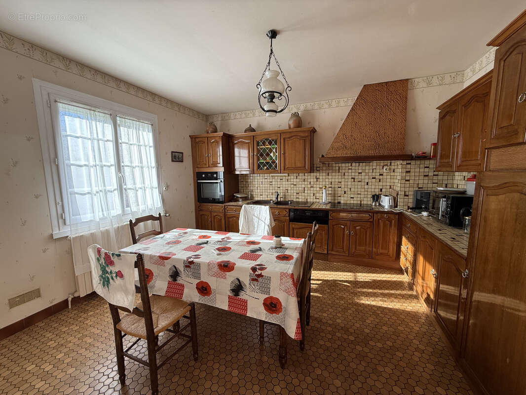 Maison à NEUVY-DEUX-CLOCHERS