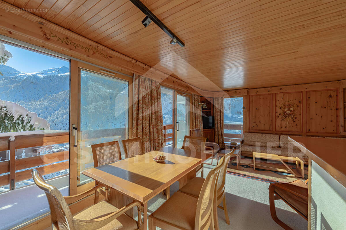 Appartement à LES ALLUES