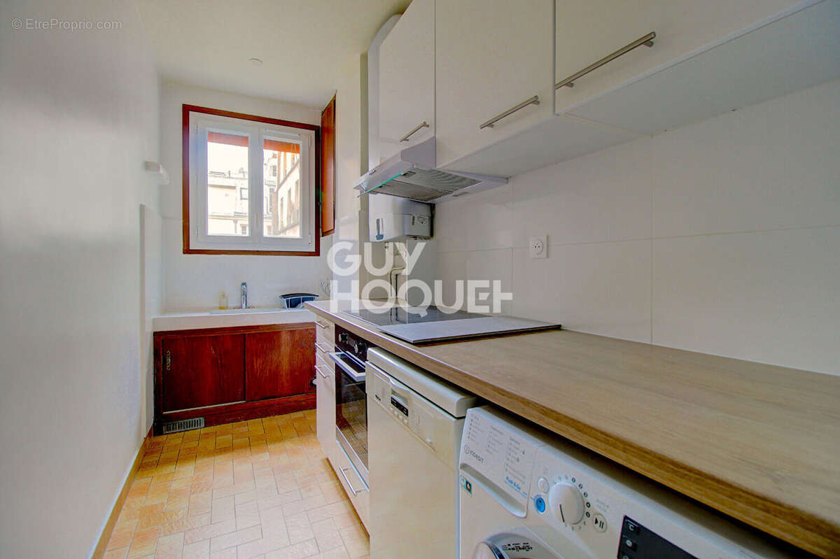 Appartement à PARIS-20E