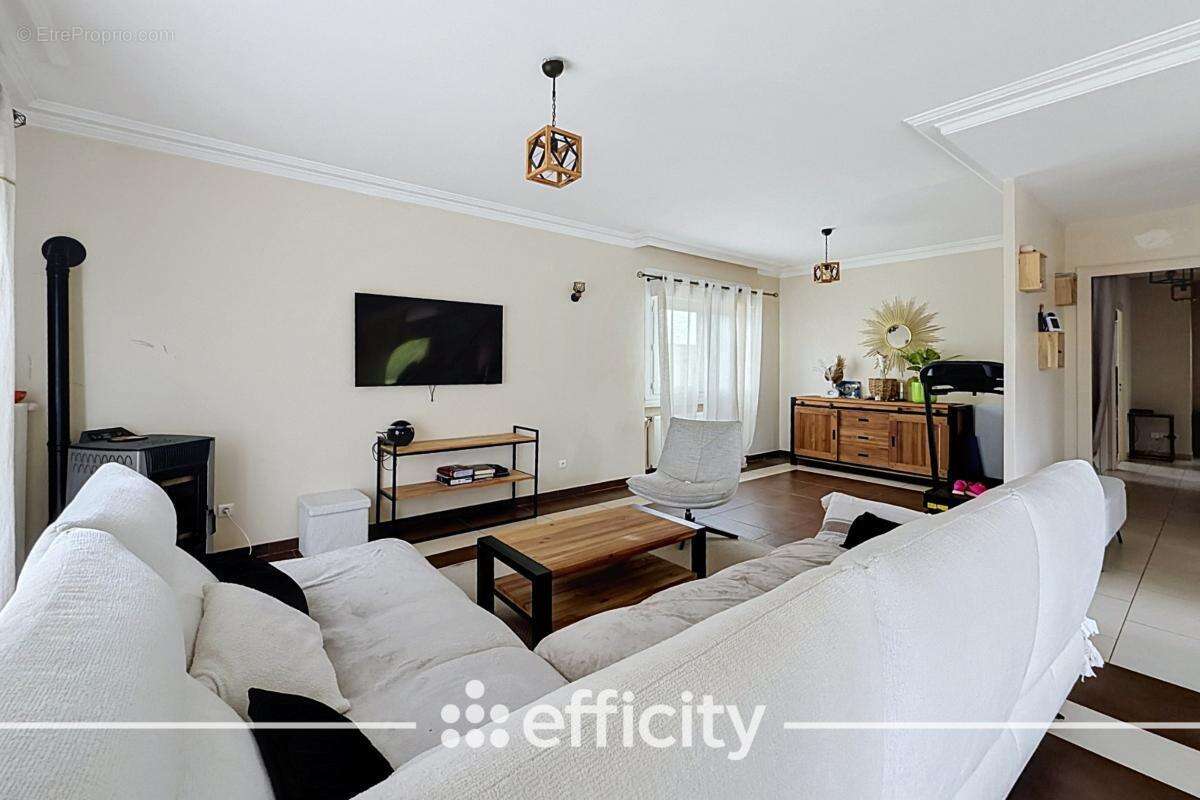 Appartement à LOIRE-SUR-RHONE