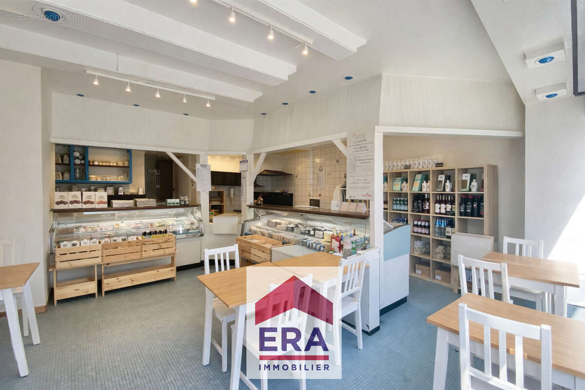 Commerce à SARTROUVILLE