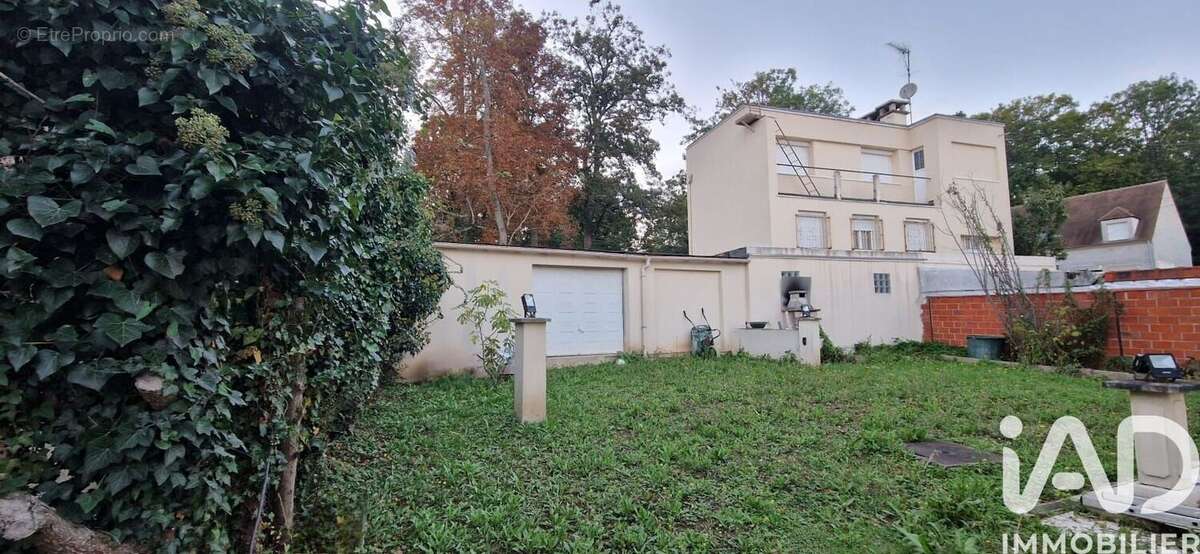 Photo 9 - Maison à VILLIERS-LE-BEL