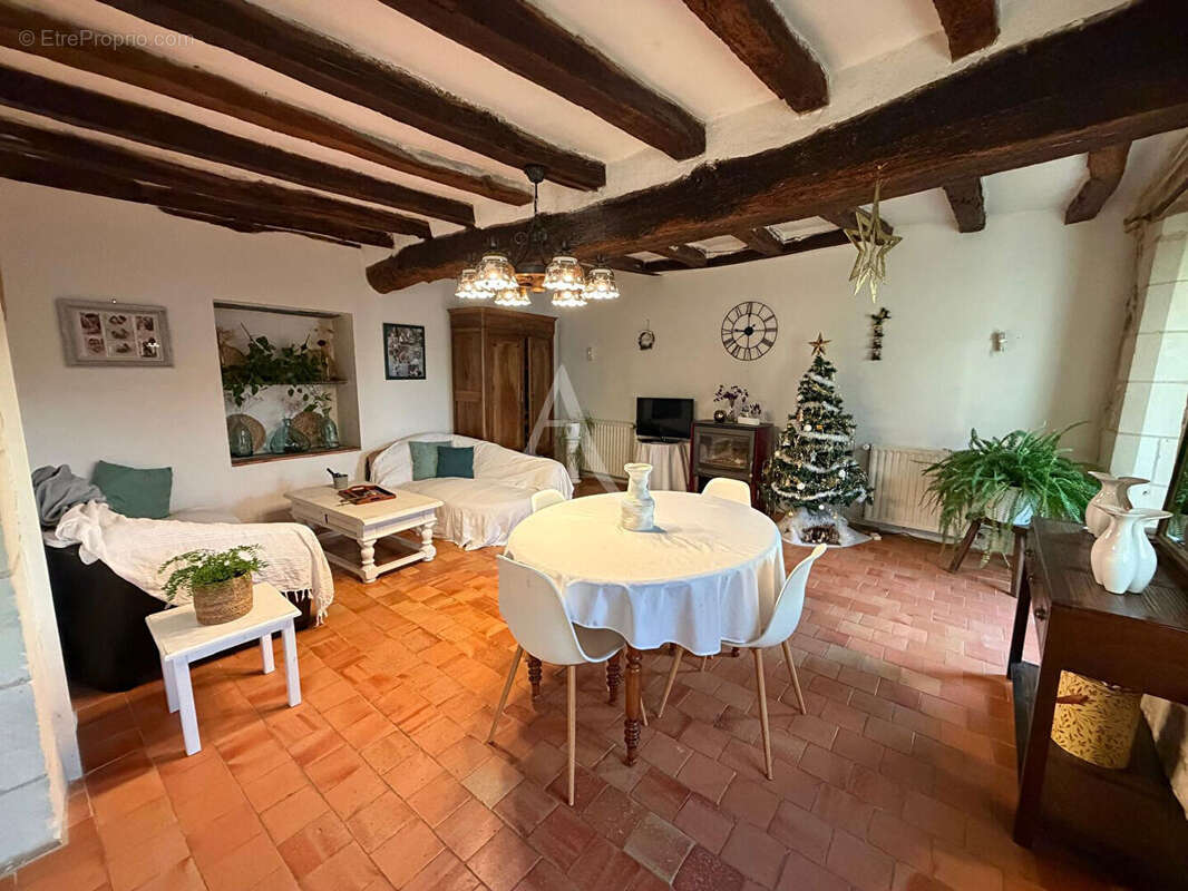 Maison à BLAISON-GOHIER