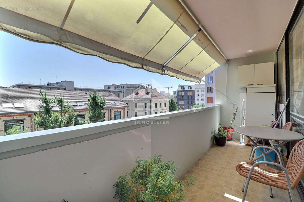 Appartement à AUBERVILLIERS