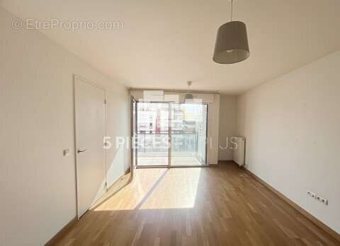 Appartement à COLOMBES