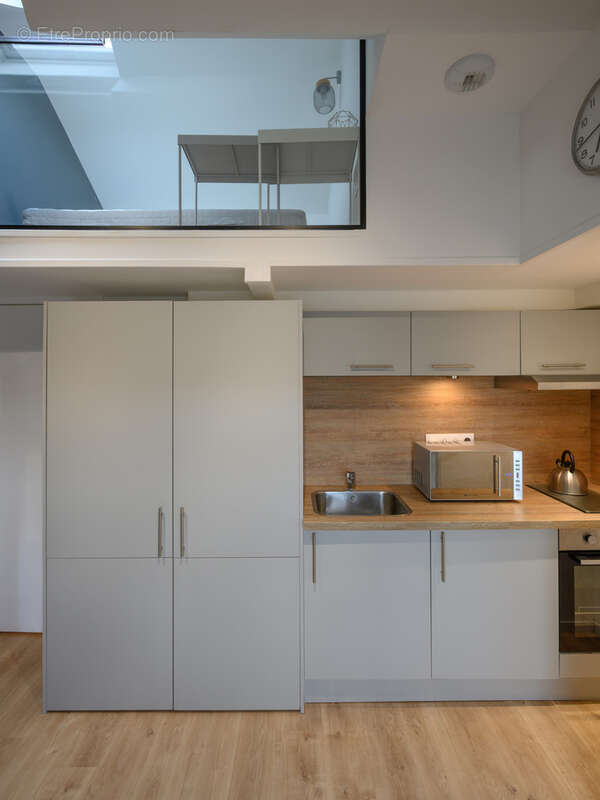 Immeuble de rapport entièrement rénové - 8 studios meublés - Superbe emplacement à Lille - Boulevard Victor Hu - photo 3