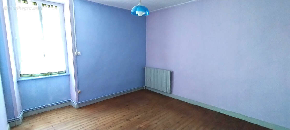 Maison à LA VARENNE