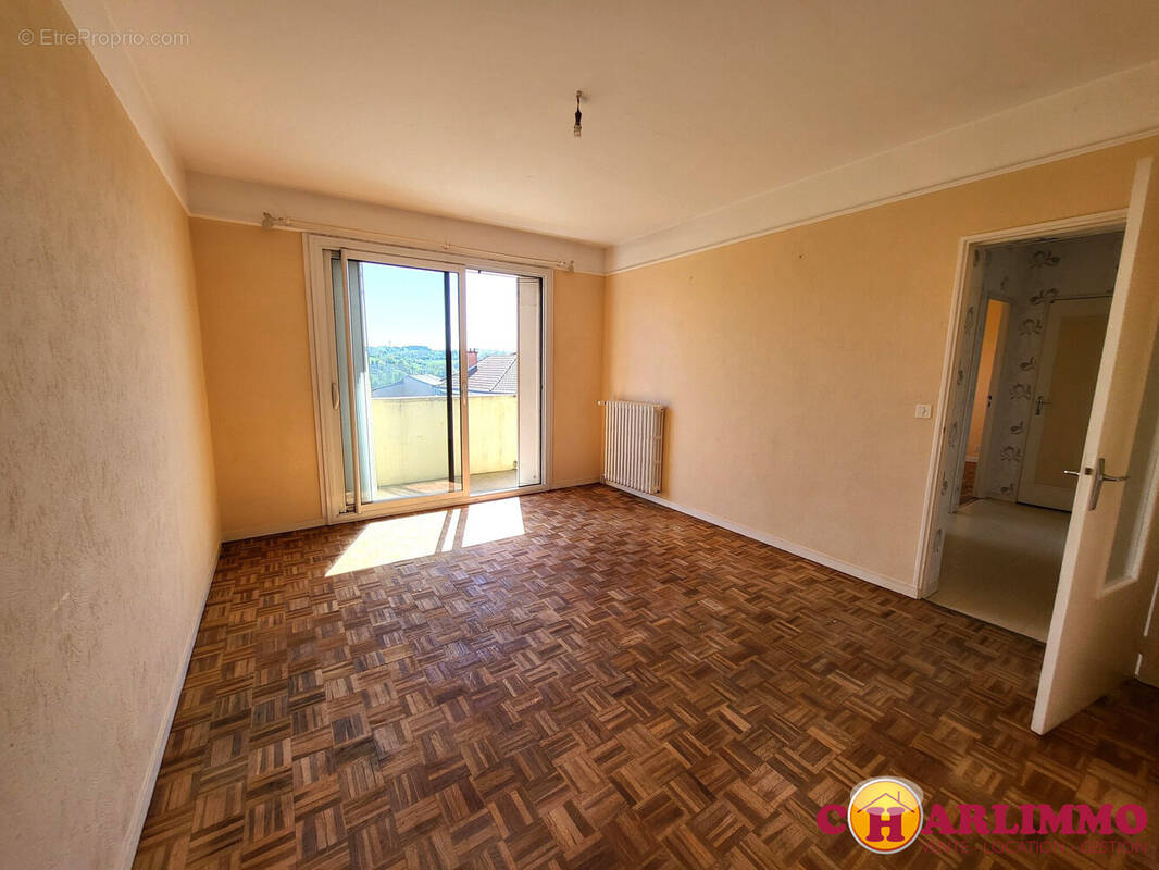 Appartement à SAINT-JUNIEN