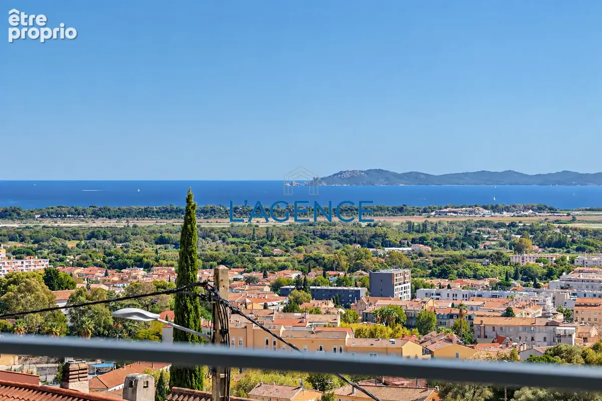 Photo Maison à Hyeres au prix de 1 060 000€