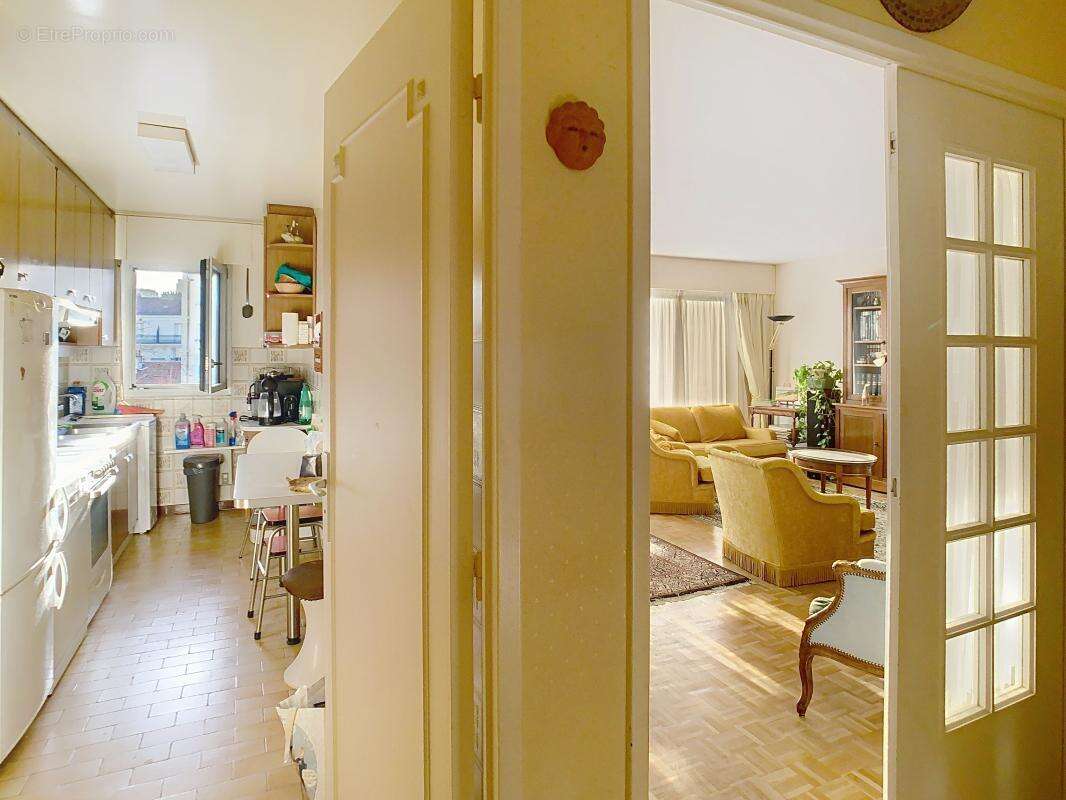 Appartement à ISSY-LES-MOULINEAUX