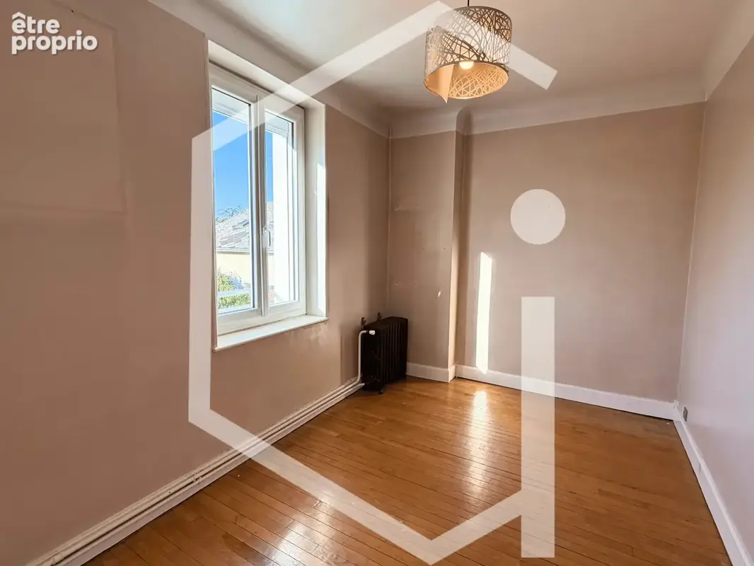 Maison familiale en centre-ville de Cosne-Cours-sur-Loire - photo 12