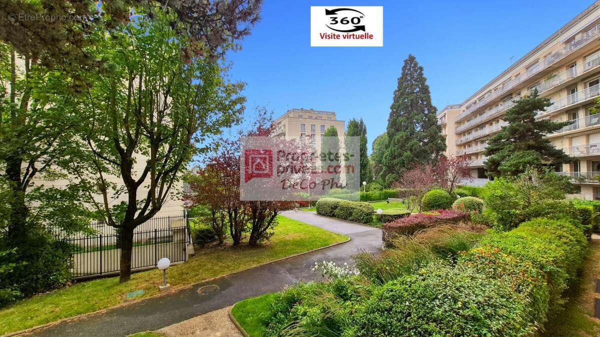 Appartement à VERSAILLES