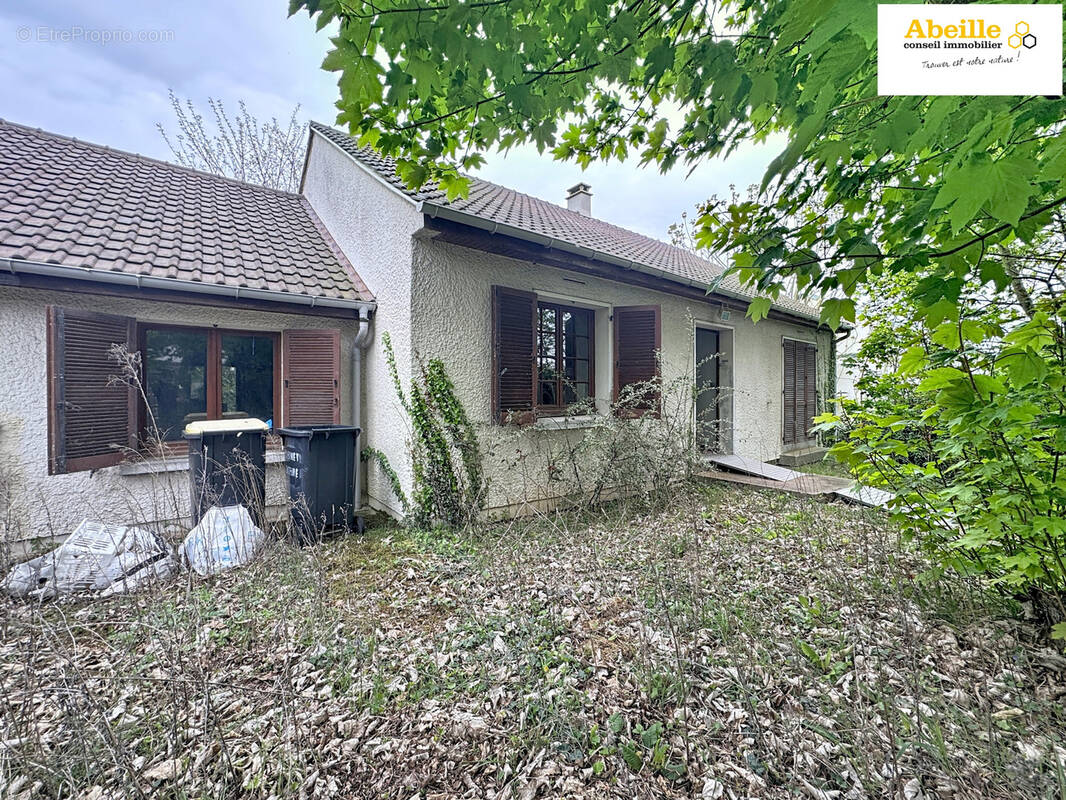 Maison à SAINT-CHERON