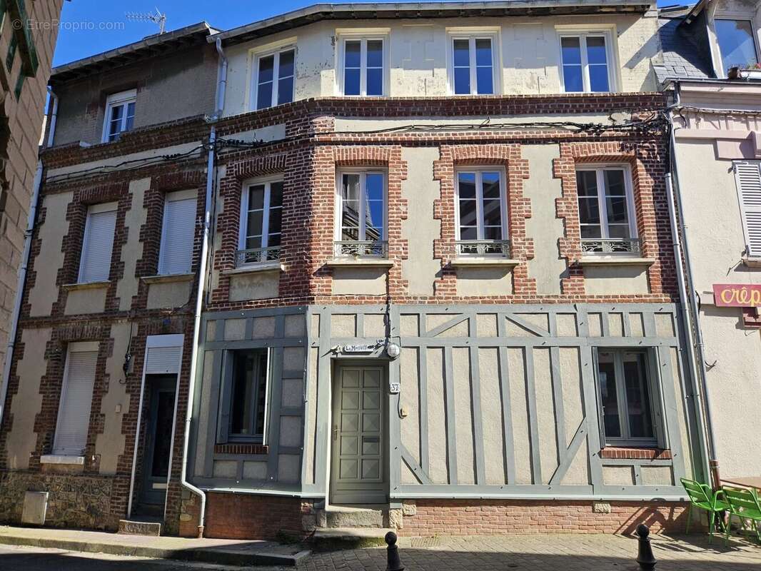 Maison à VILLERVILLE