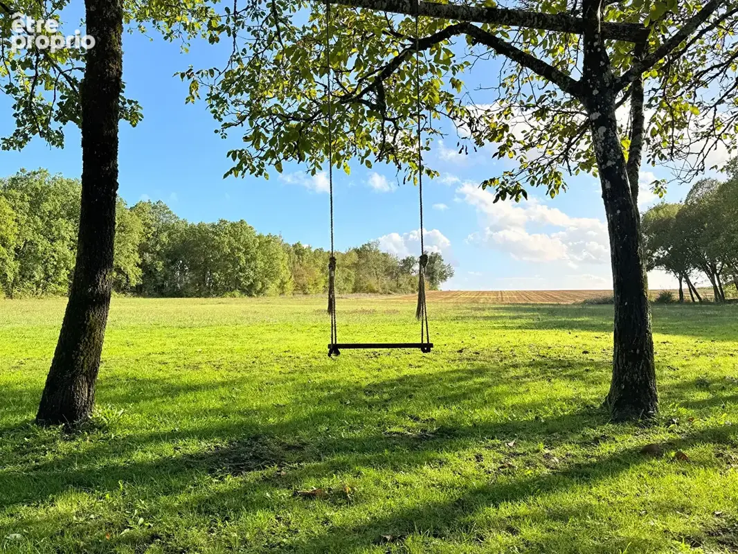 Un grand balcon royale dans la verdure, une maison de caractère et un gîte indépendant - photo 5