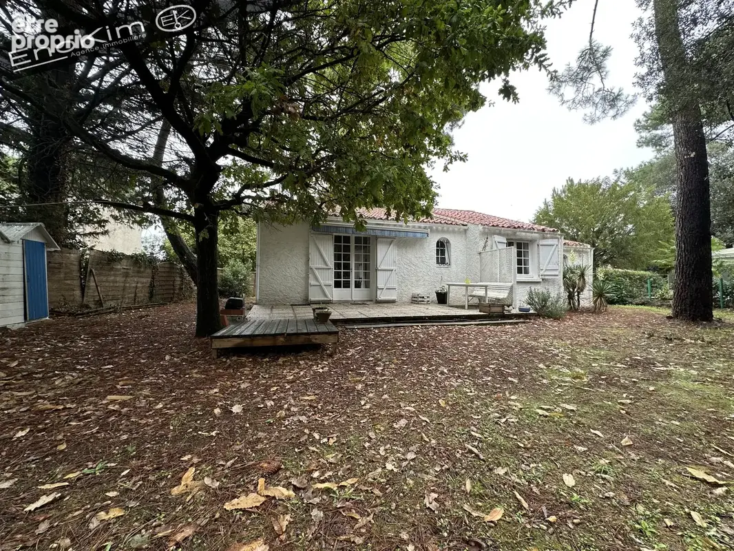 Jard-sur-mer   maison à rénover à jard-sur-mer sur terrain de 1 324 m2 - photo 13