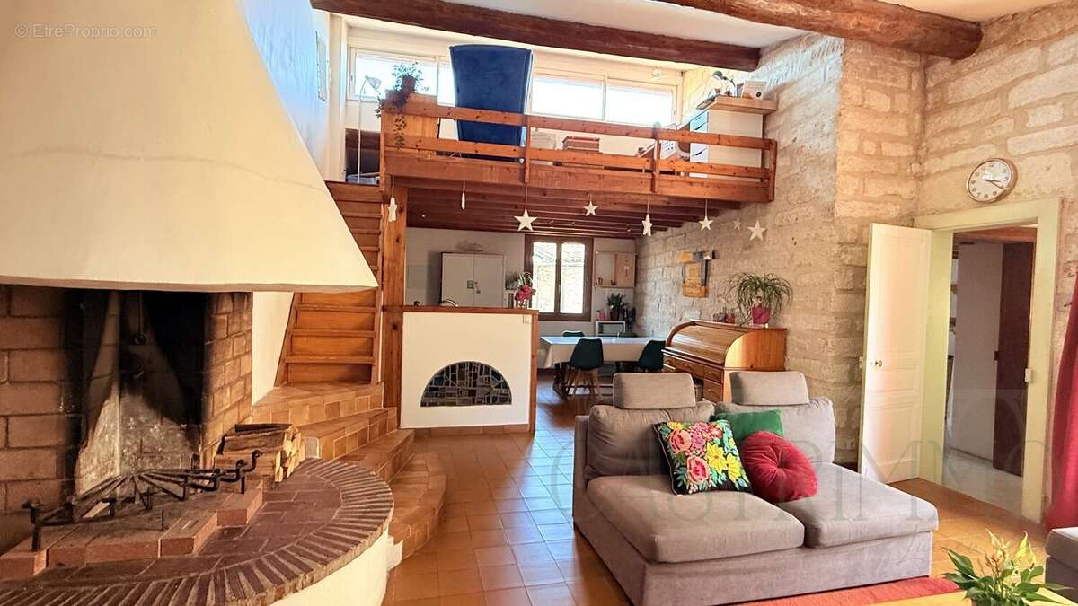 Maison à RESTINCLIERES