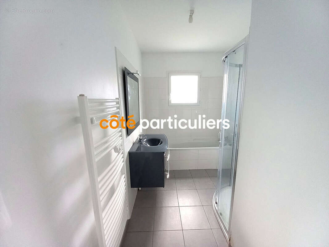 Maison à CASTELGINEST