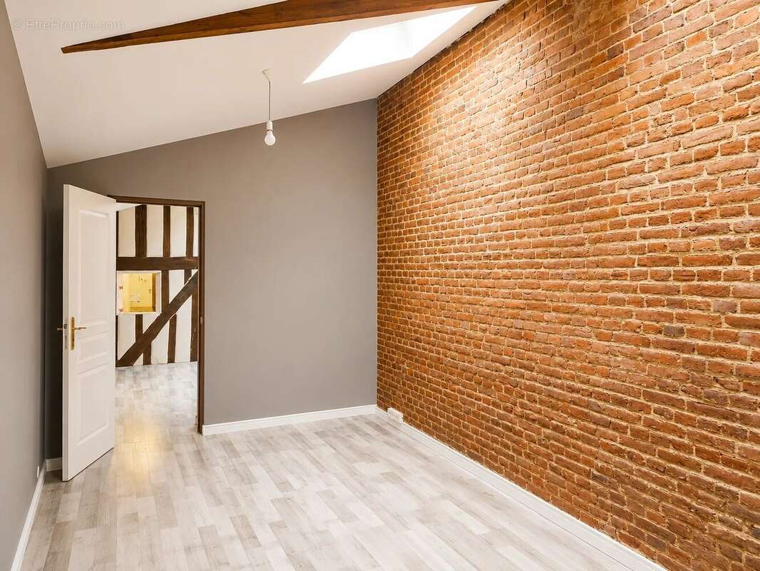 Maison centre brionne a restaurer - photo 13