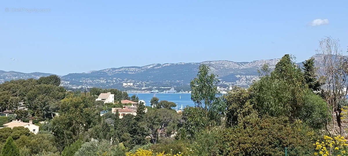 Appartement à SAINT-MANDRIER-SUR-MER