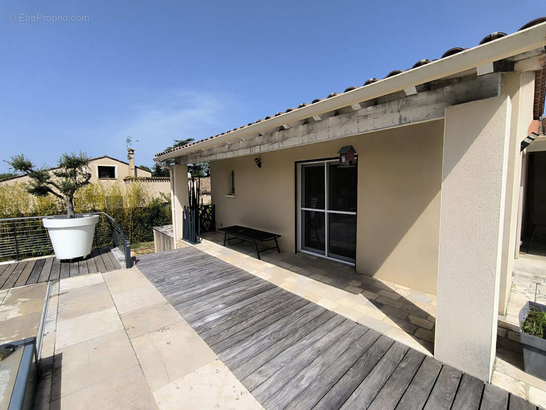 Maison à RIBAUTE-LES-TAVERNES