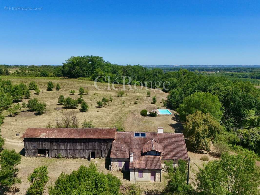 Proche Marmande - Propriété de caractère avec 4,5 hectares, piscine et dépendance - photo 2