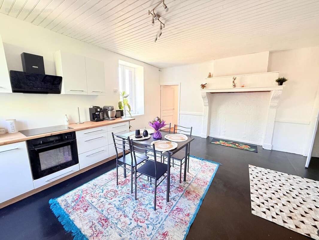Photo 2 - Maison à CREMEAUX