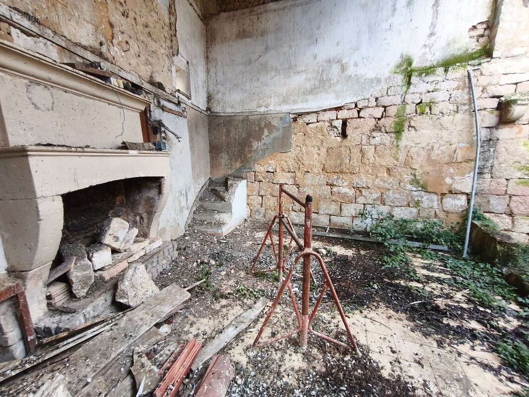 Maison 76 m² à Soyaux  - photo 687