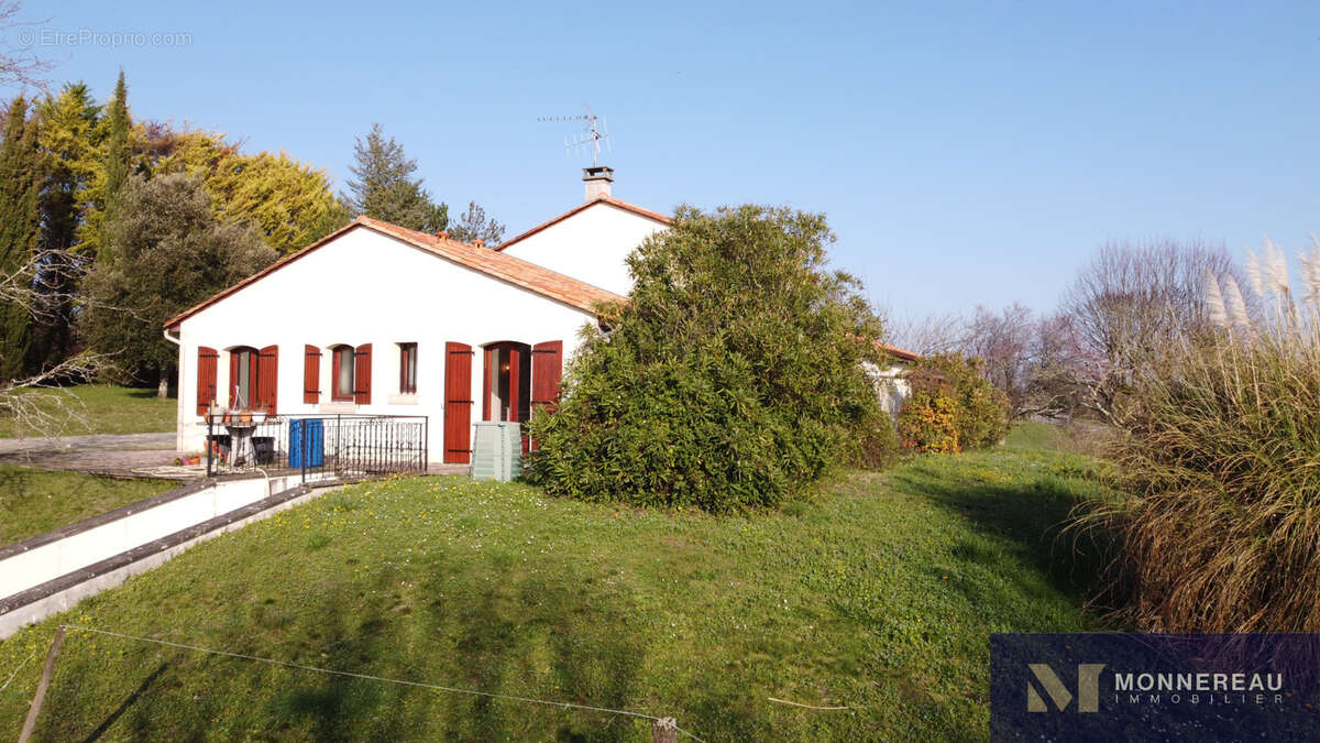 Maison à VOULGEZAC