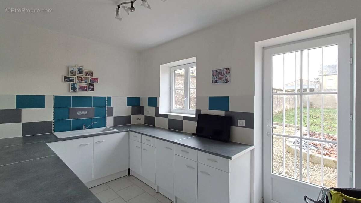 Maison à LE ROCHEREAU