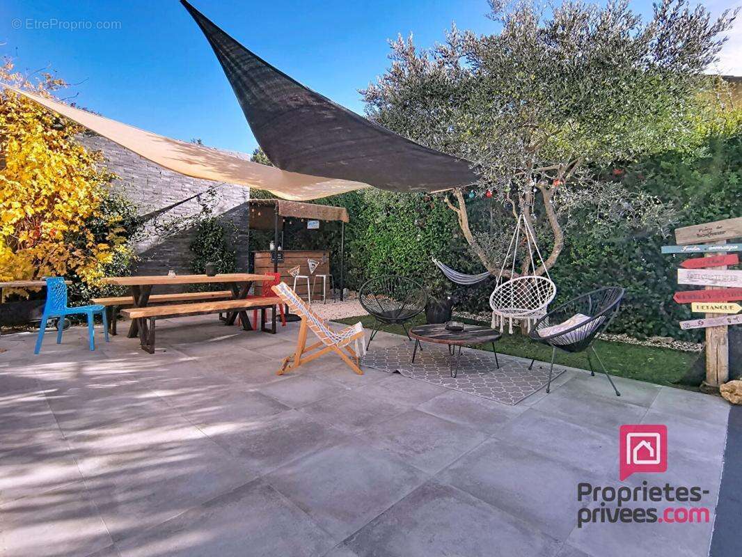 Maison à SAINT-MAXIMIN-LA-SAINTE-BAUME