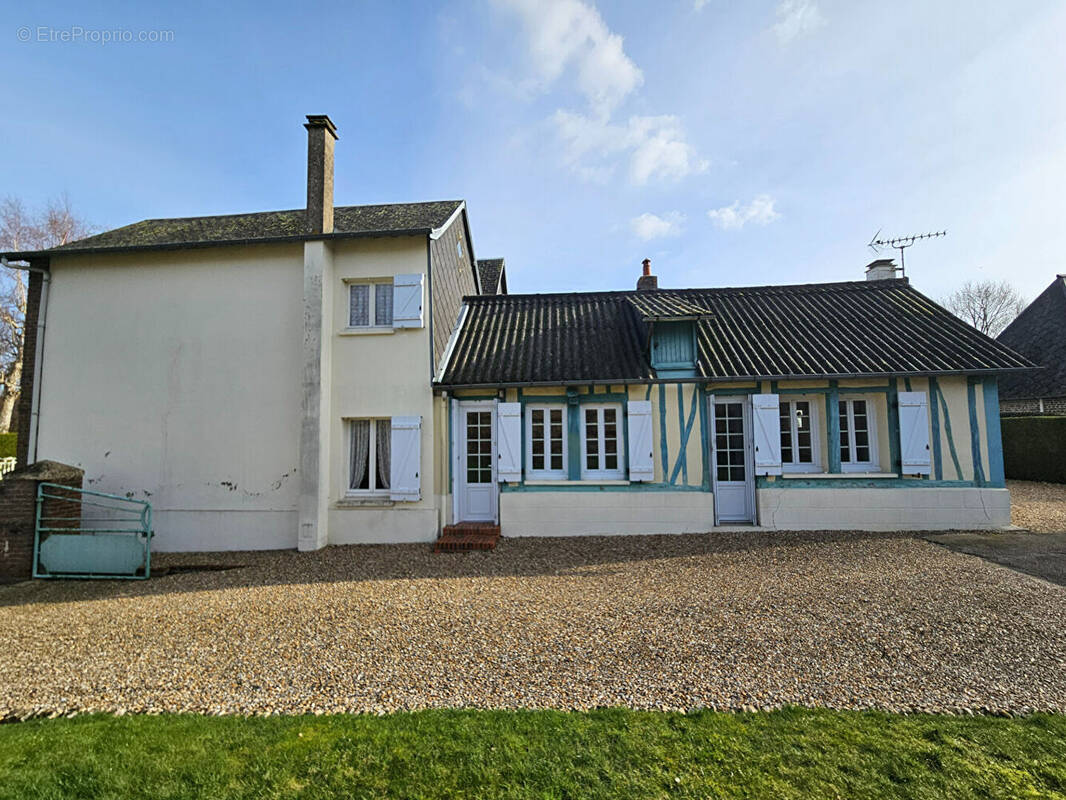 Maison à LA NEUVILLE-CHANT-D'OISEL