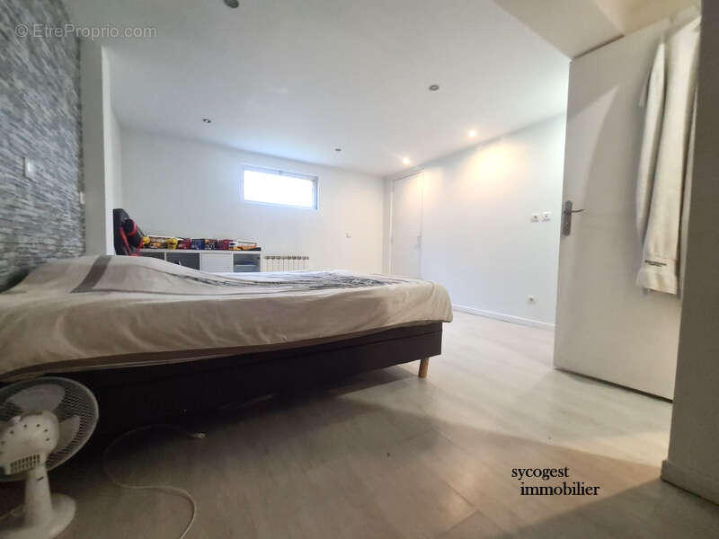 Maison à AULNAY-SOUS-BOIS