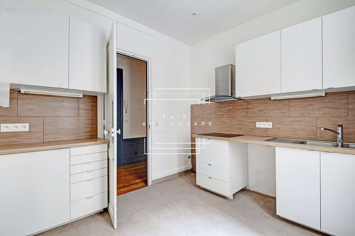 Appartement à NEUILLY-SUR-SEINE