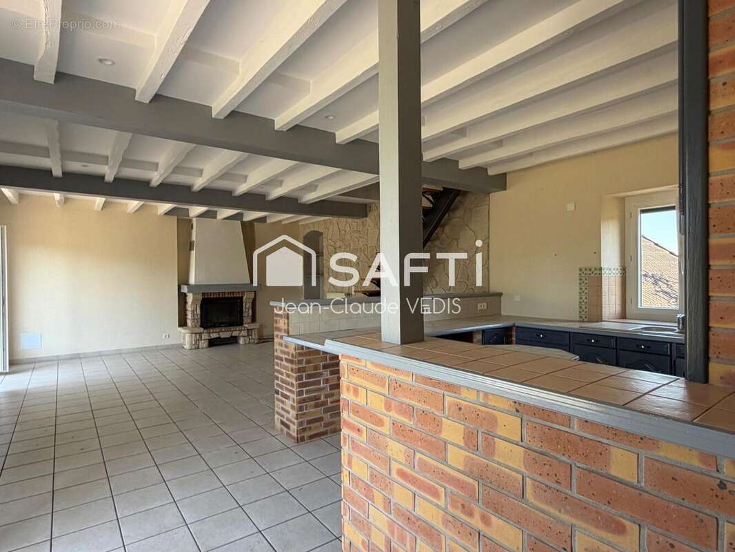 Maison 135 m² à Villebret  - photo 3