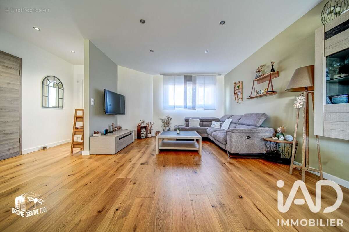 Maison 118 m² à Stuckange  - photo 2