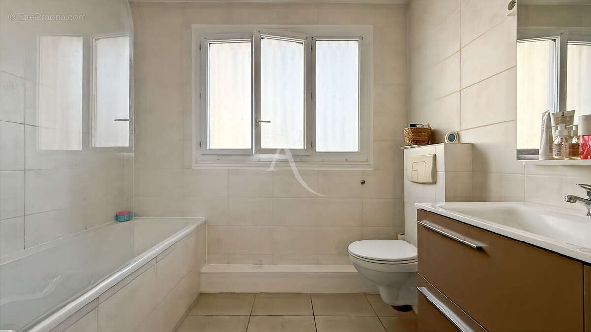Appartement Boulogne Billancourt 3 pièce(s) 56.77 m2 - photo 6