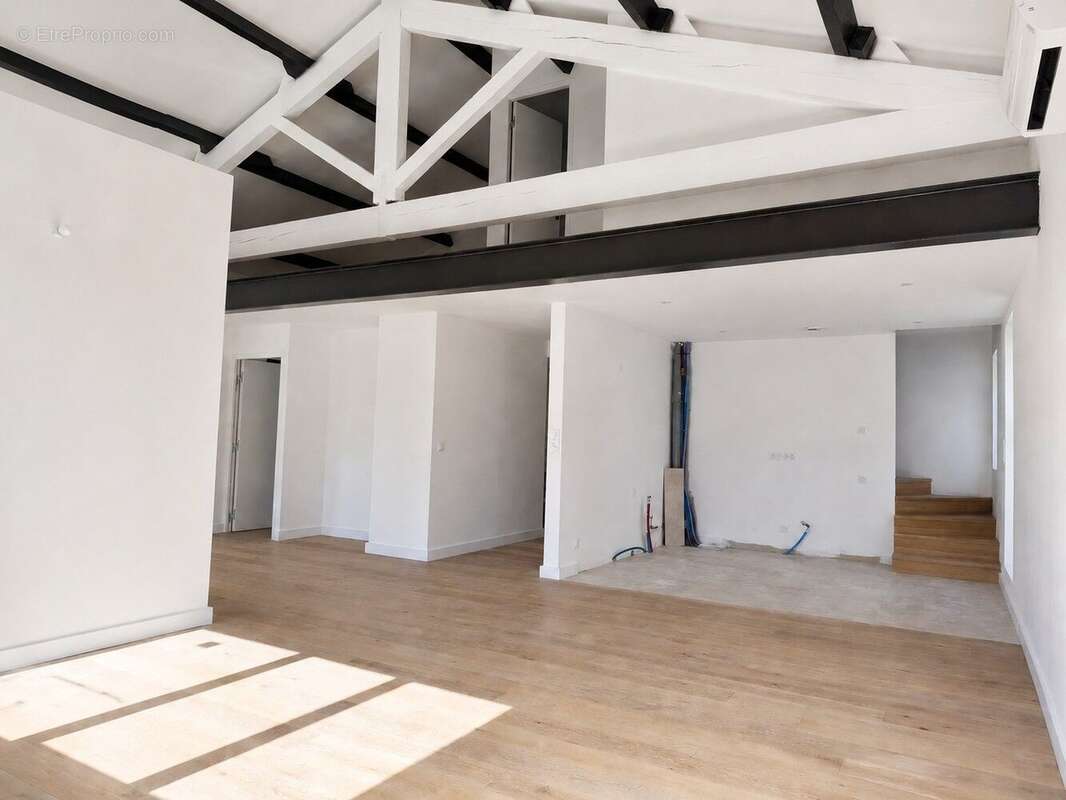 Appartement à VILLENEUVE-LES-AVIGNON