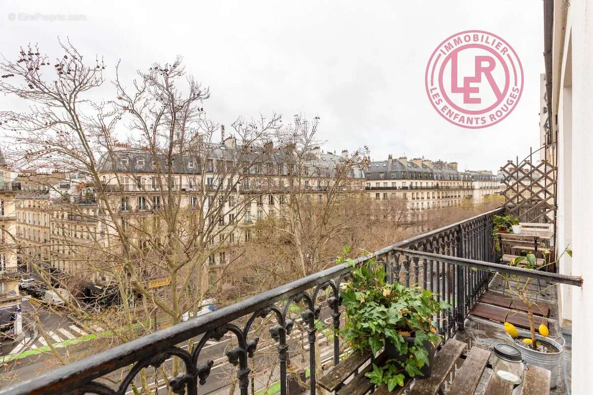 Appartement à PARIS-10E