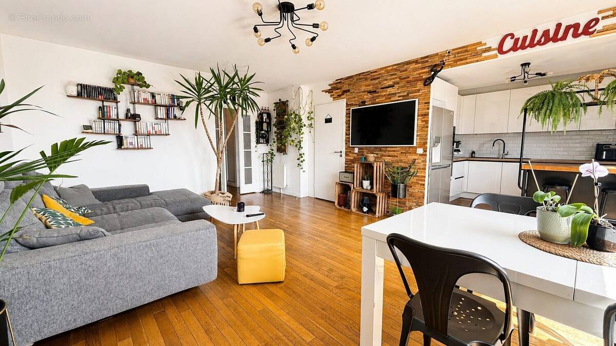 Appartement à MAISONS-ALFORT