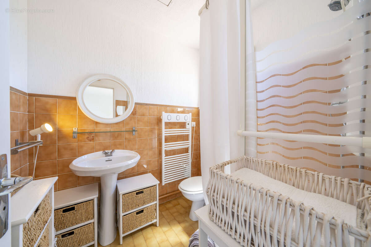 Appartement à LA CROIX-VALMER