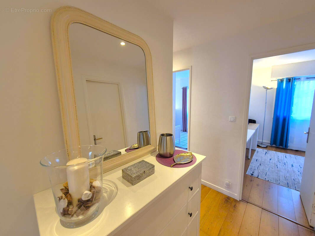 Appartement à VELIZY-VILLACOUBLAY