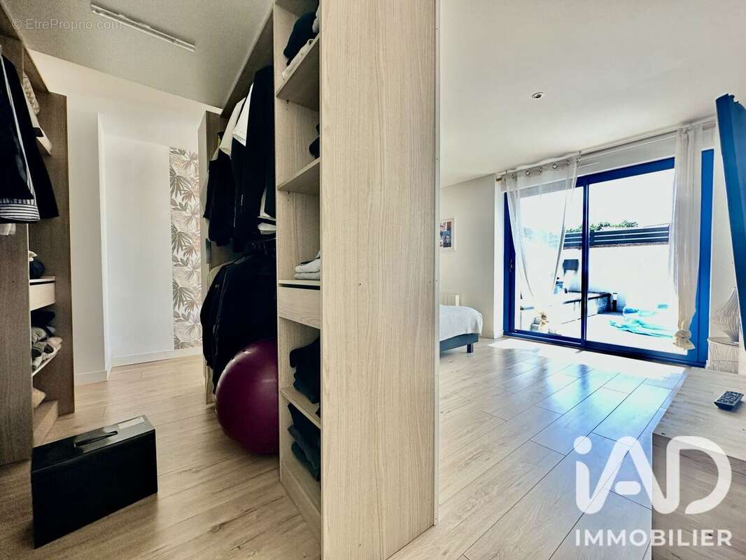 Maison 163 m² à Ergue-Gaberic  - photo 9