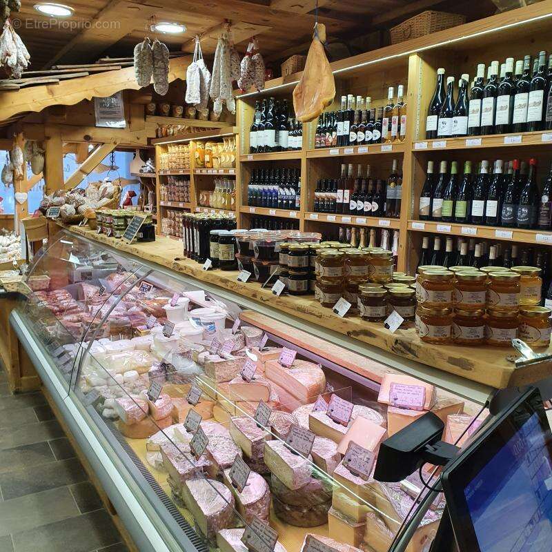 Commerce à NOTRE-DAME-DE-BELLECOMBE