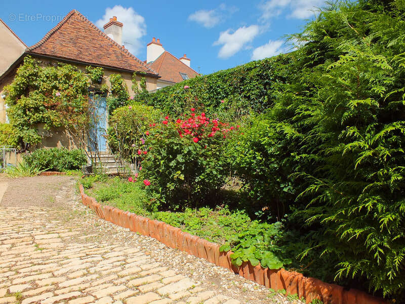 Maison à SEMUR-EN-AUXOIS