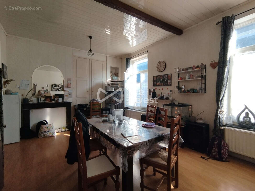 Appartement à FOURMIES