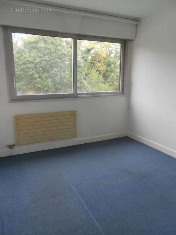 Appartement à VAUX-LE-PENIL