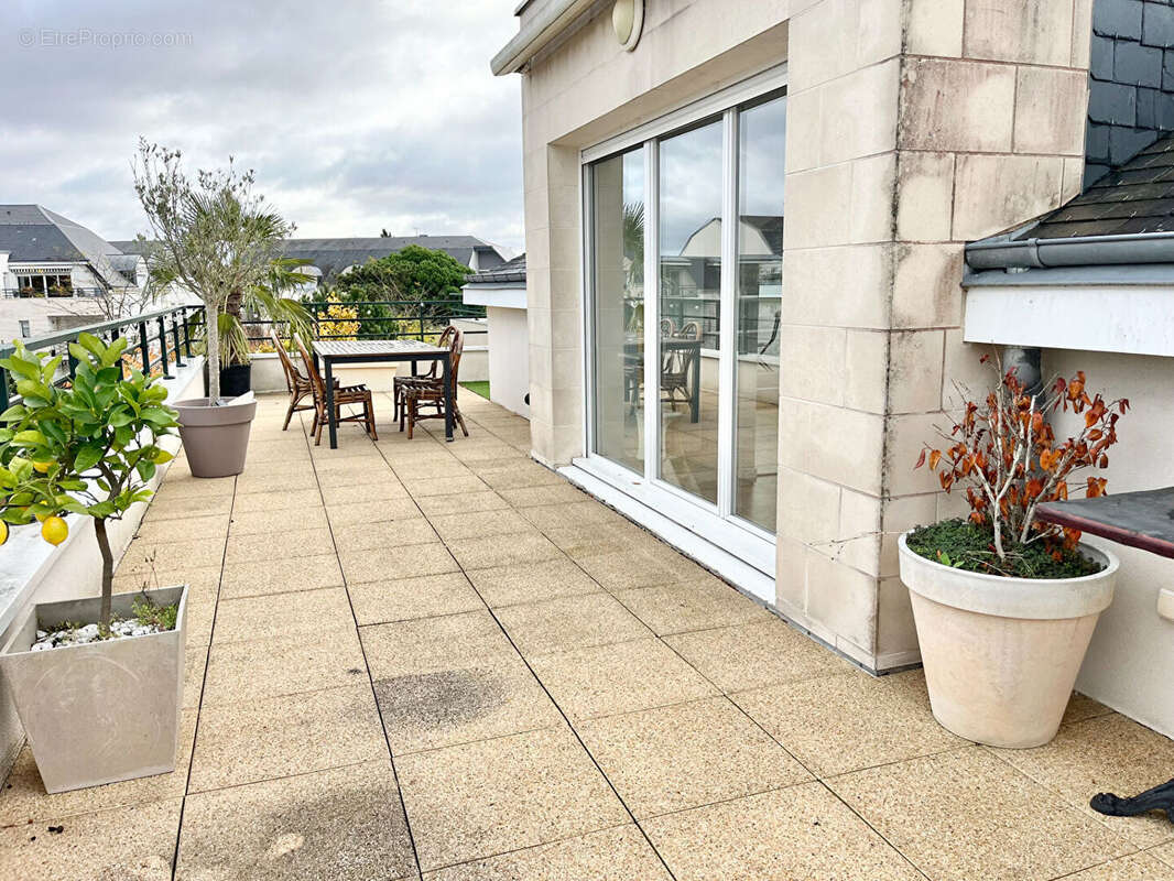 Appartement à SAINT-CYR-SUR-LOIRE